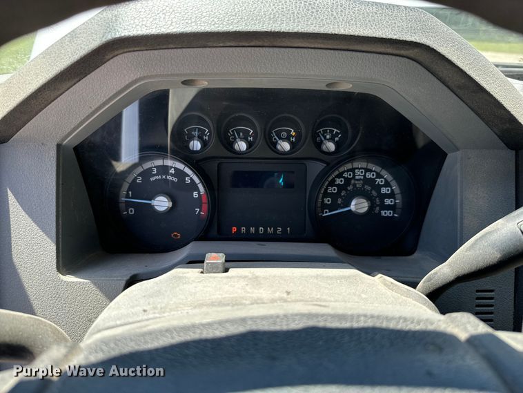 image for item ML9163 2011 Ford F250 Super Duty  pickup truck