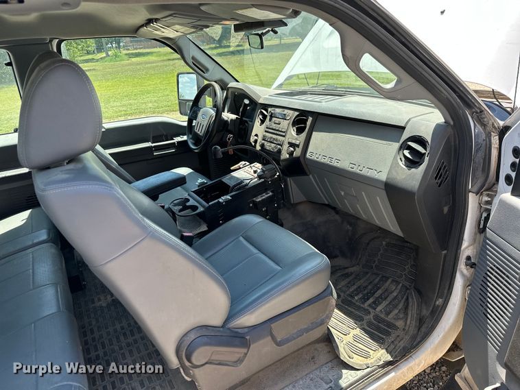 image for item ML9163 2011 Ford F250 Super Duty  pickup truck