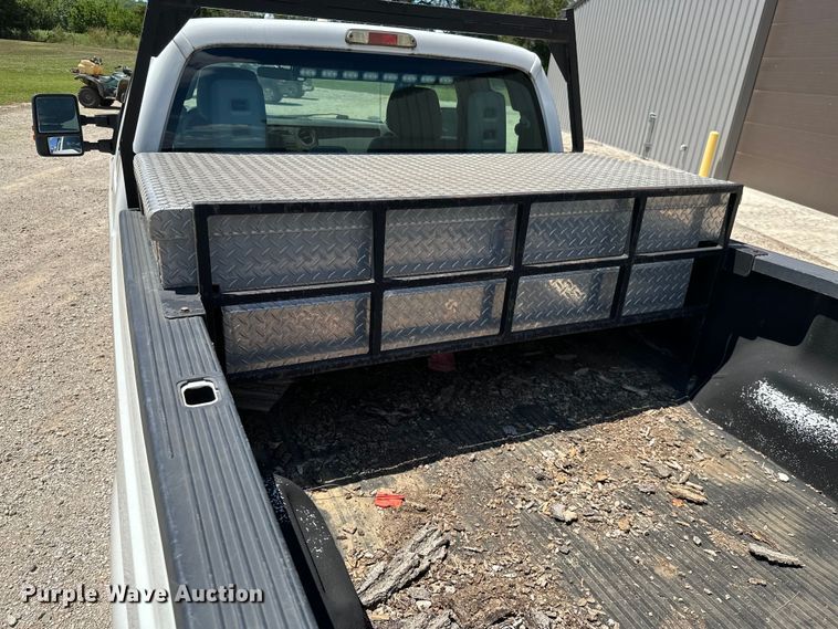 image for item ML9163 2011 Ford F250 Super Duty  pickup truck