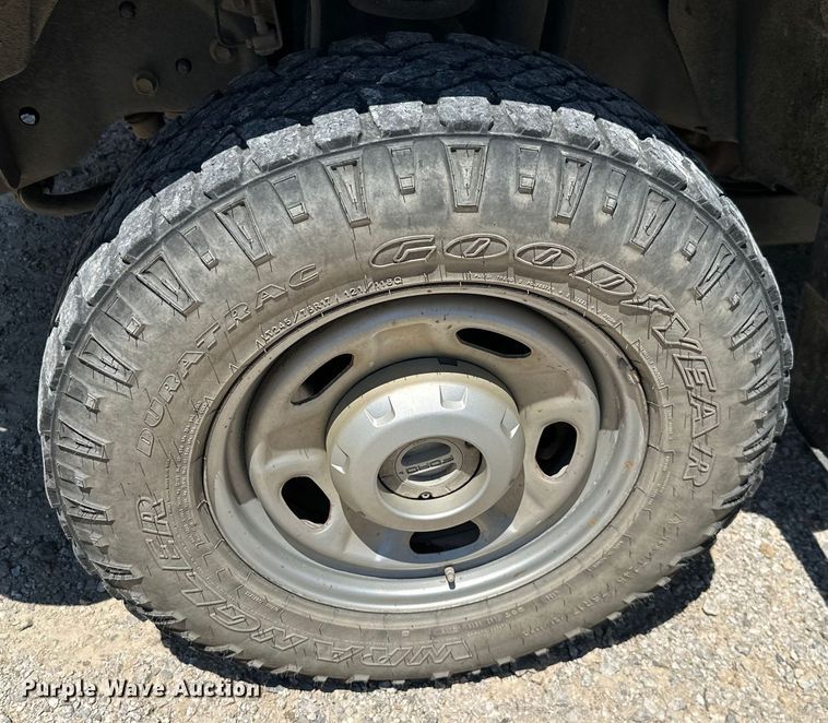 image for item ML9163 2011 Ford F250 Super Duty  pickup truck