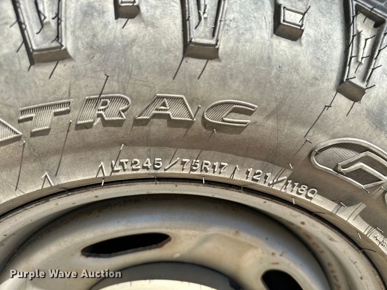 image for item ML9163 2011 Ford F250 Super Duty  pickup truck