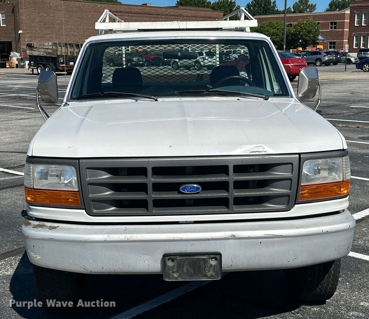 image for item ML9166 1995  Ford F250 XL  utility bed pickup truck