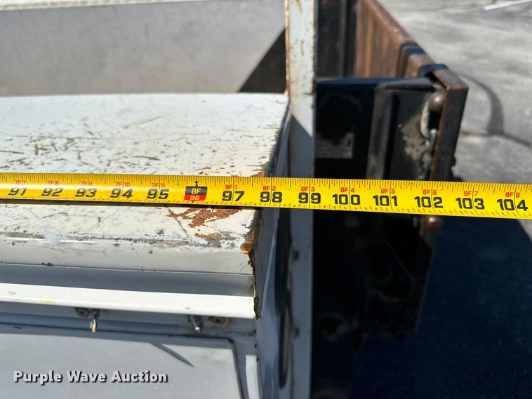 image for item ML9166 1995  Ford F250 XL  utility bed pickup truck