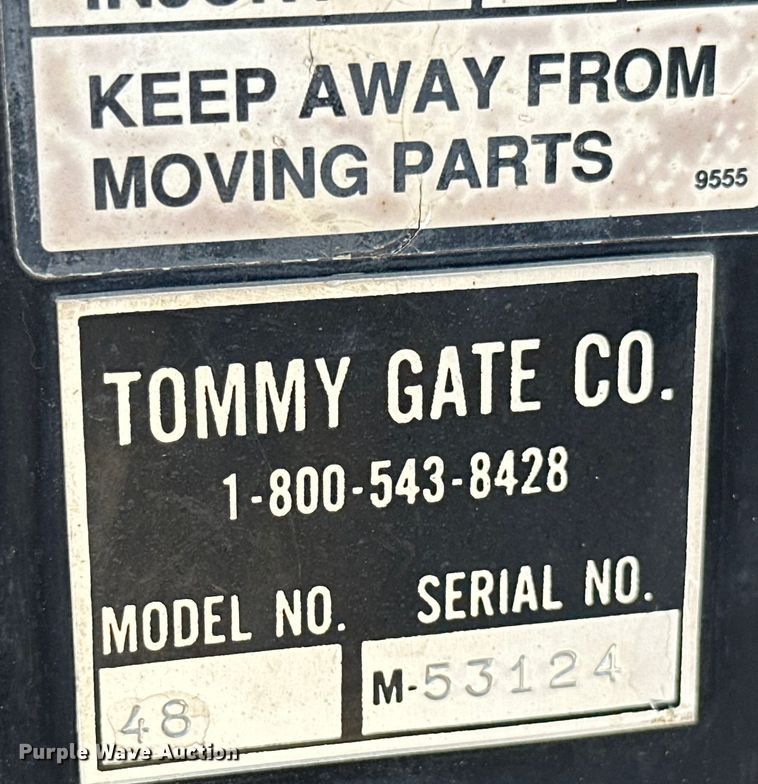 image for item ML9166 1995  Ford F250 XL  utility bed pickup truck