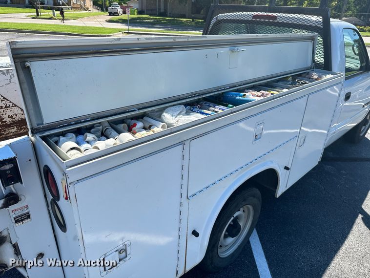 image for item ML9167 2001 Dodge Ram 1500  utility bed pickup truck