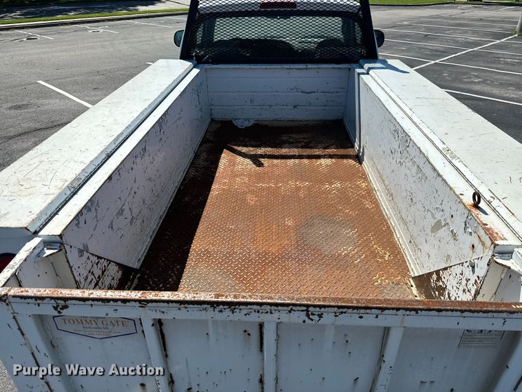 image for item ML9167 2001 Dodge Ram 1500  utility bed pickup truck