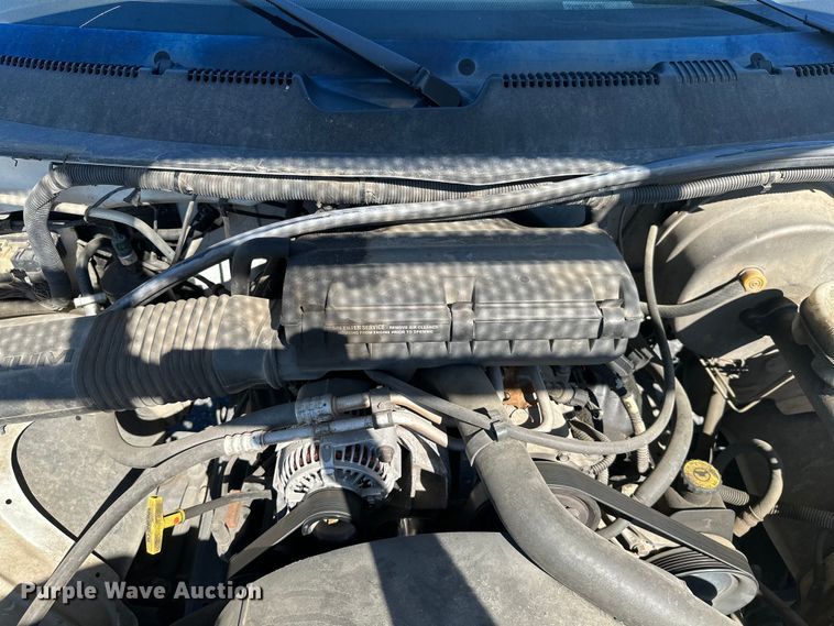 image for item ML9167 2001 Dodge Ram 1500  utility bed pickup truck