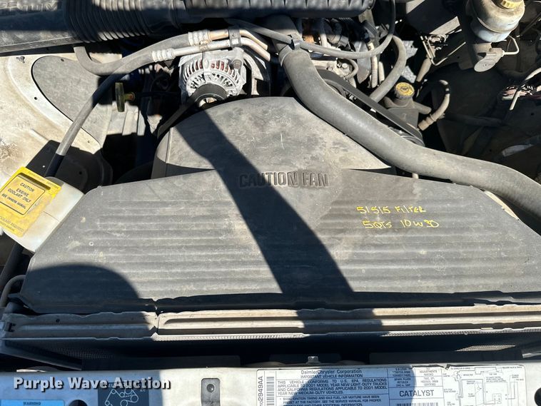 image for item ML9167 2001 Dodge Ram 1500  utility bed pickup truck