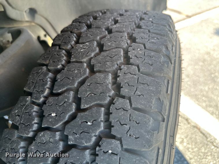 image for item ML9167 2001 Dodge Ram 1500  utility bed pickup truck