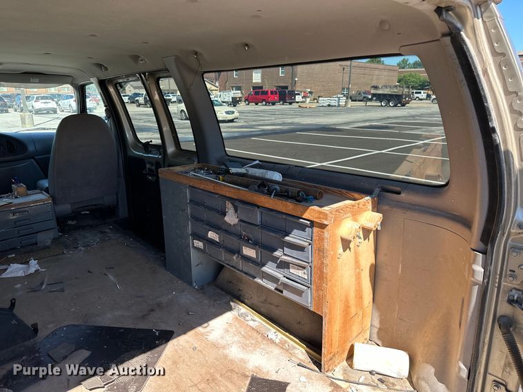 image for item ML9168 1999  Ford E150 XL  van