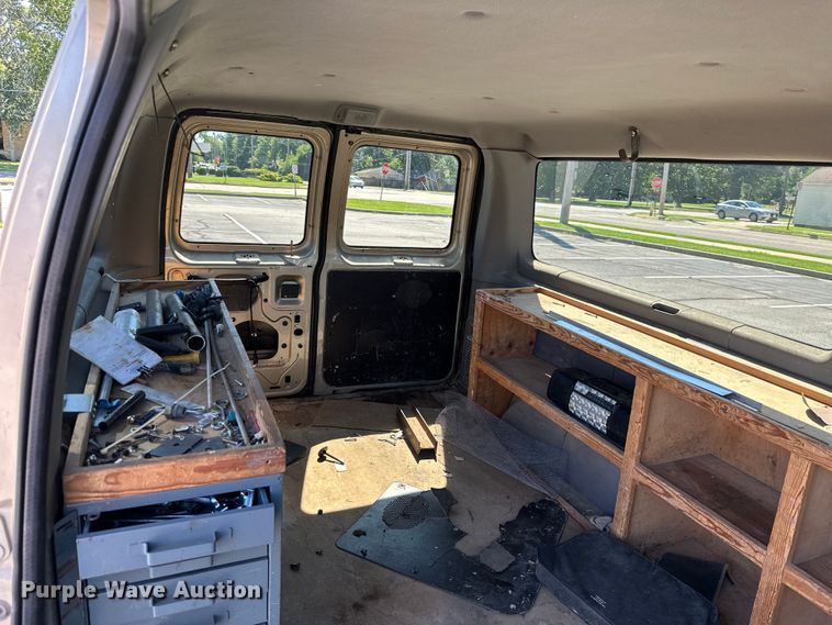 image for item ML9168 1999  Ford E150 XL  van