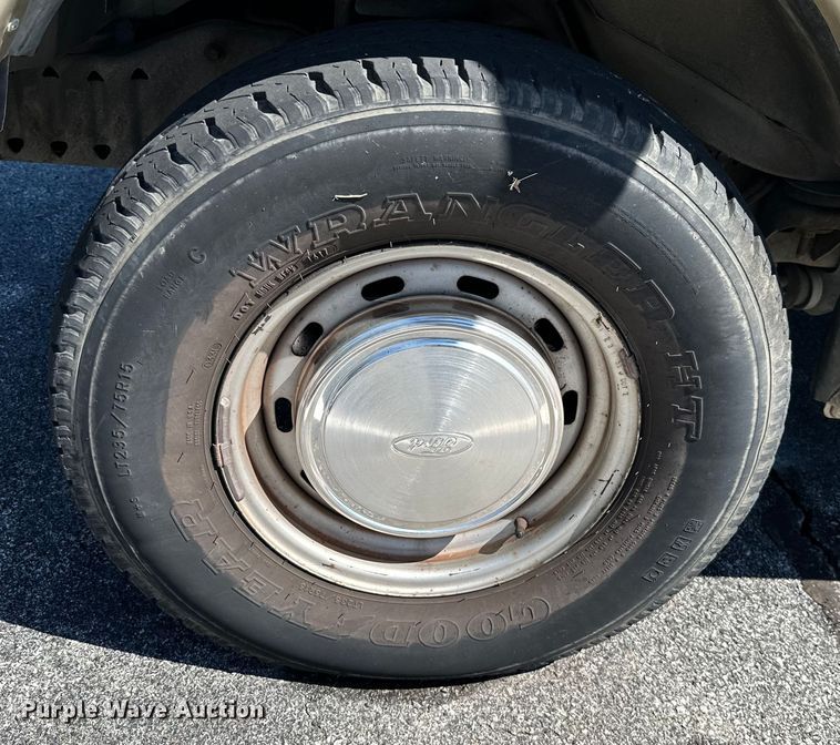 image for item ML9168 1999  Ford E150 XL  van