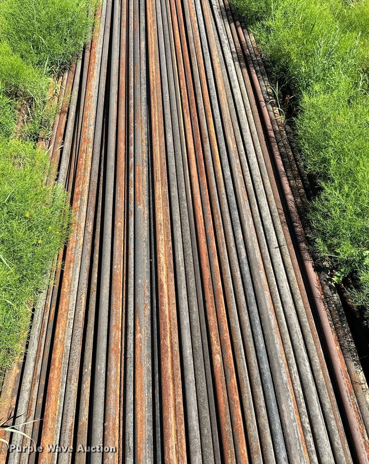 image for item ML9184 Approximately 210 joints of 25' L x 1" diameter tubing