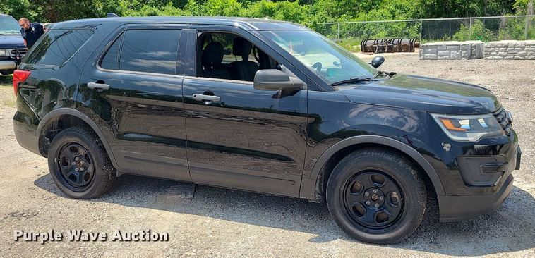 image for item MO9842 2016 Ford Explorer Police Interceptor  SUV