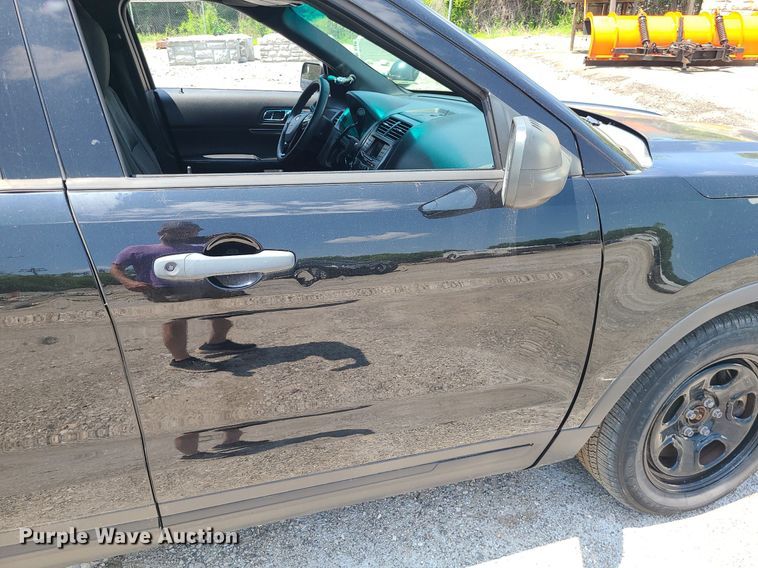 image for item MO9842 2016 Ford Explorer Police Interceptor  SUV