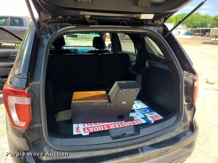 image for item MO9842 2016 Ford Explorer Police Interceptor  SUV