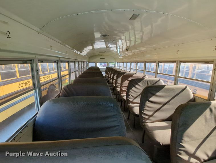 image for item MY9492 1990 Blue Bird  TC2000  school bus