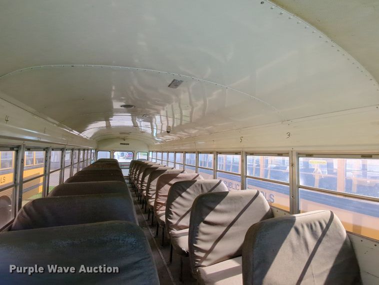 image for item MY9492 1990 Blue Bird  TC2000  school bus