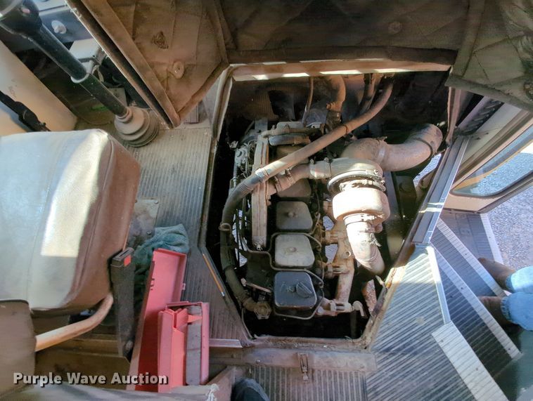 image for item MY9492 1990 Blue Bird  TC2000  school bus