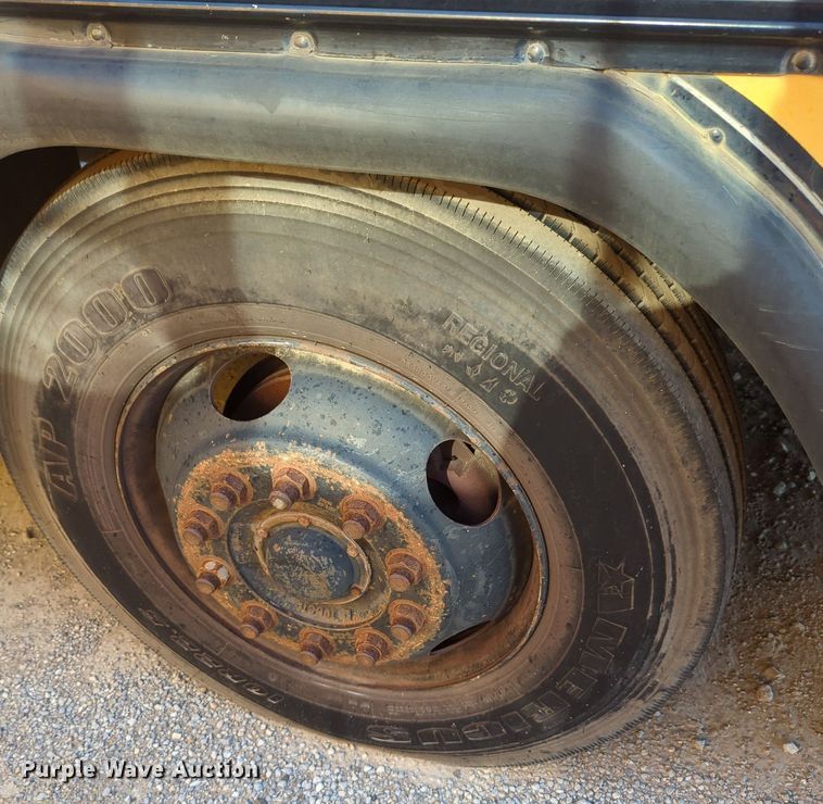 image for item MY9492 1990 Blue Bird  TC2000  school bus