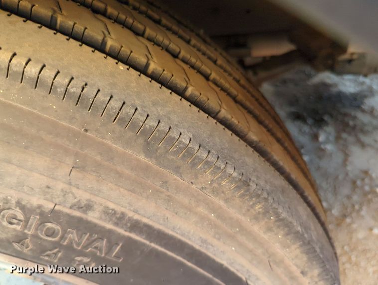 image for item MY9492 1990 Blue Bird  TC2000  school bus