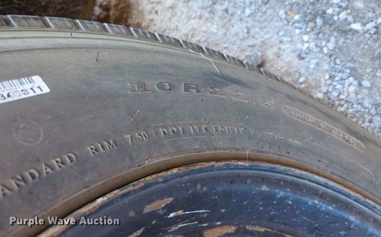 image for item MY9492 1990 Blue Bird  TC2000  school bus