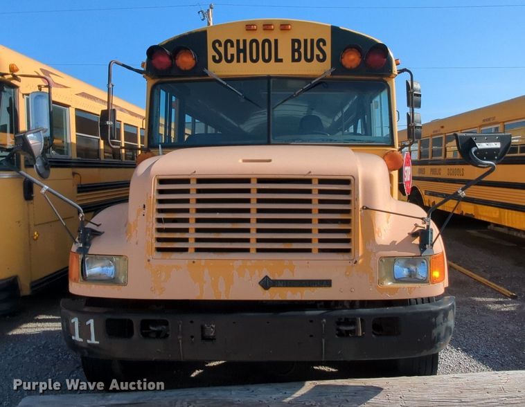 image for item MY9493 1995 Thomas Built 3800  school bus