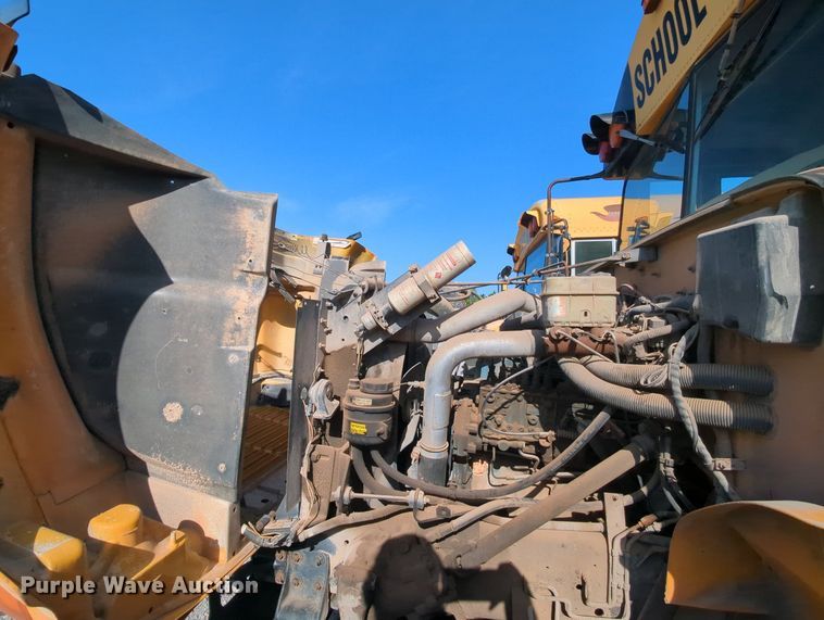 image for item MY9493 1995 Thomas Built 3800  school bus