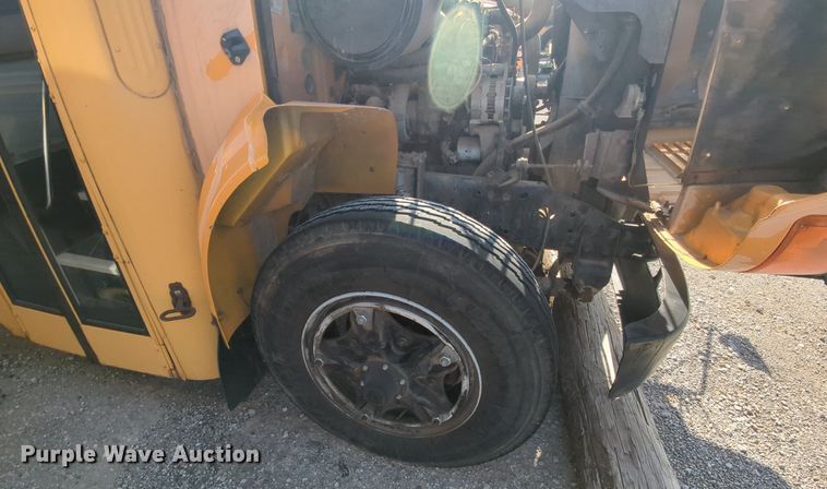 image for item MY9493 1995 Thomas Built 3800  school bus