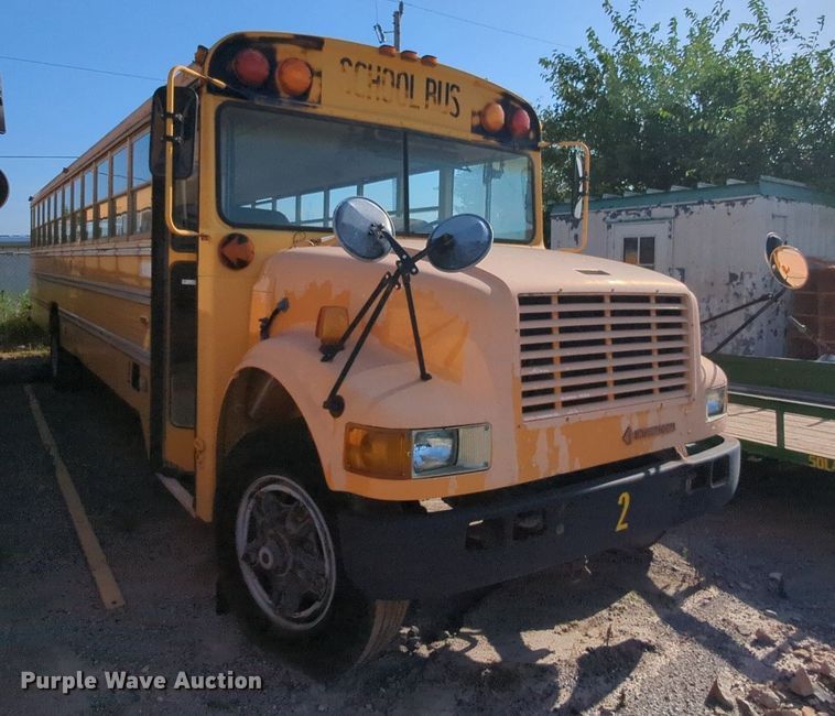 image for item MY9494 1991 International 3800  school bus
