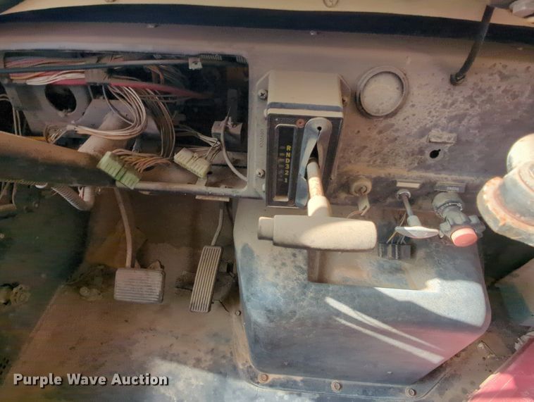 image for item MY9494 1991 International 3800  school bus