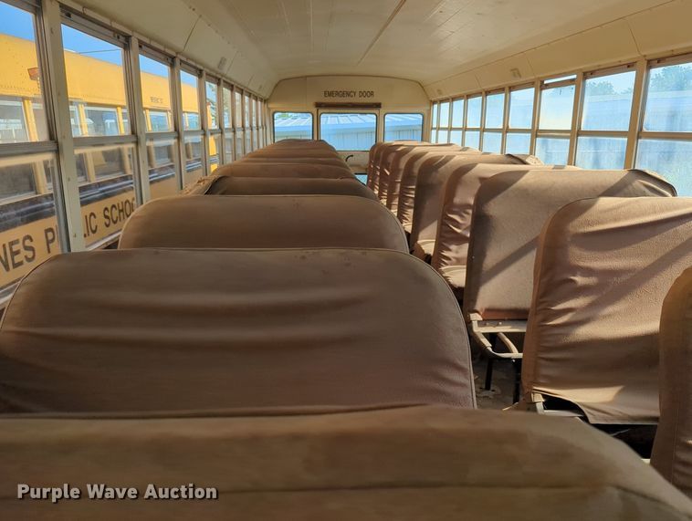 image for item MY9494 1991 International 3800  school bus