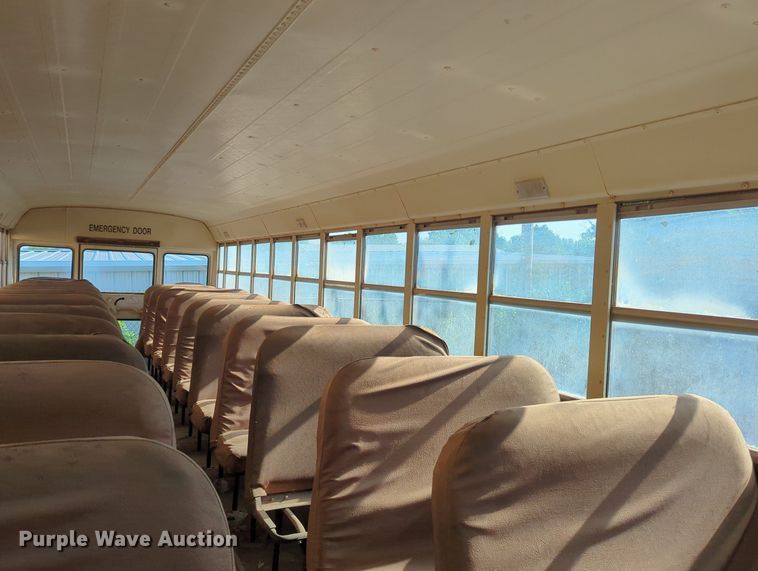 image for item MY9494 1991 International 3800  school bus