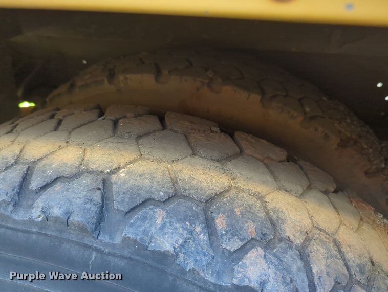 image for item MY9494 1991 International 3800  school bus