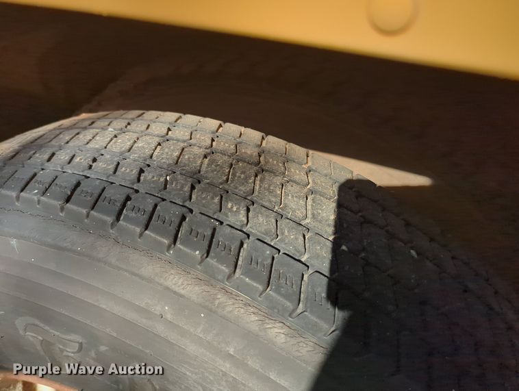 image for item MY9494 1991 International 3800  school bus