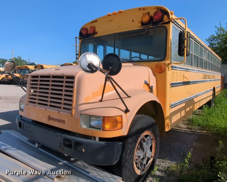 image for item MY9495 1991 International 3800  school bus