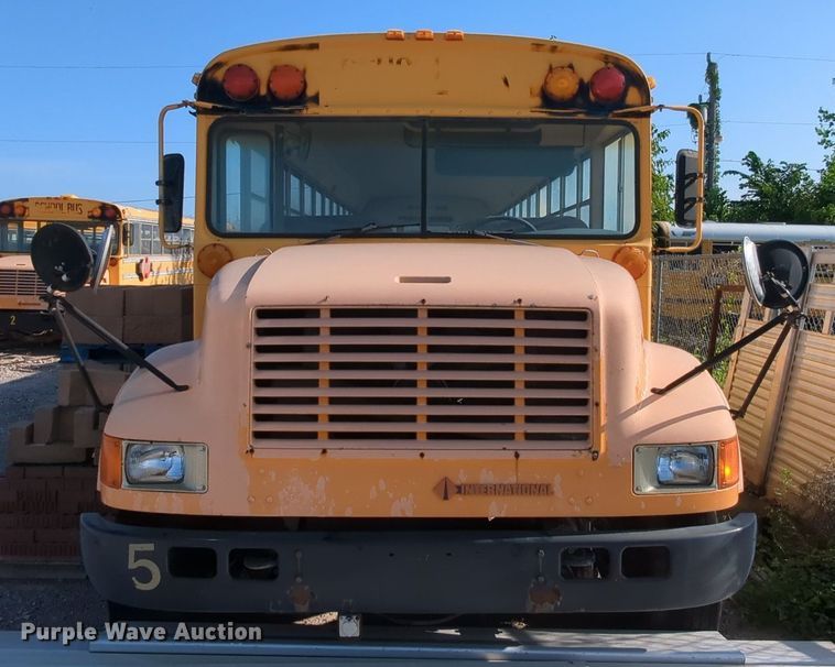 image for item MY9495 1991 International 3800  school bus