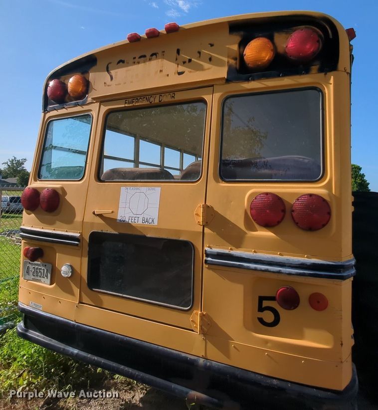 image for item MY9495 1991 International 3800  school bus