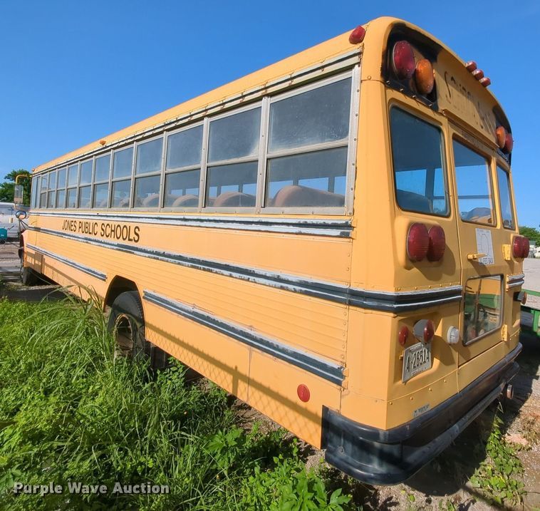 image for item MY9495 1991 International 3800  school bus