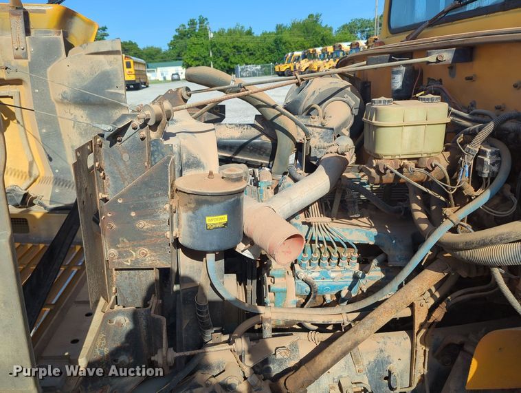 image for item MY9495 1991 International 3800  school bus