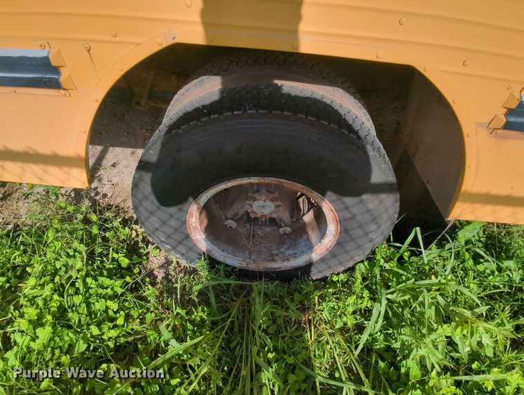 image for item MY9495 1991 International 3800  school bus