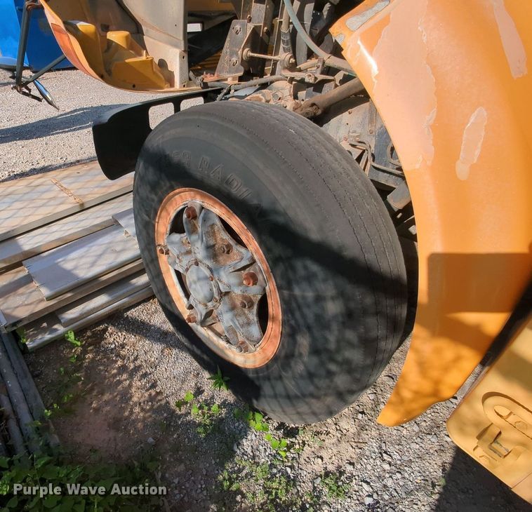 image for item MY9495 1991 International 3800  school bus