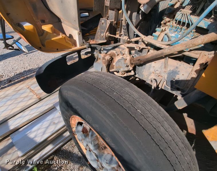 image for item MY9495 1991 International 3800  school bus