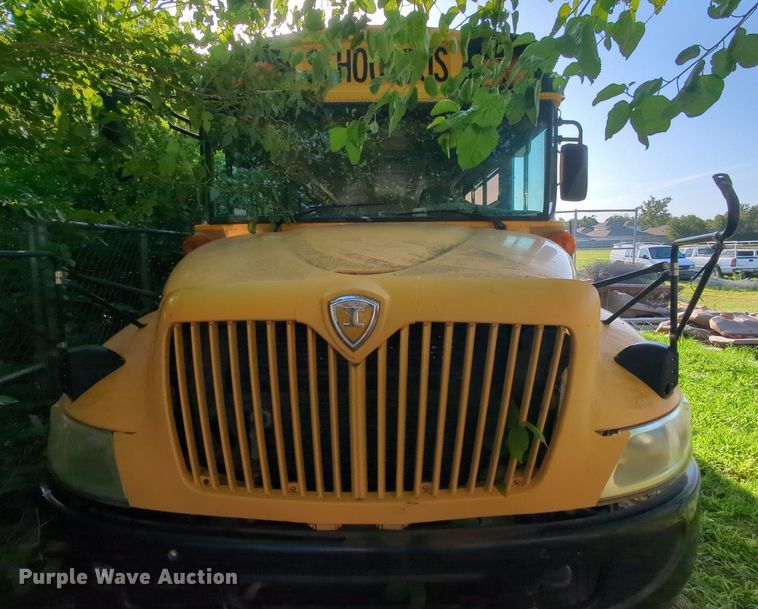 image for item MY9496 2005 International CE  school bus