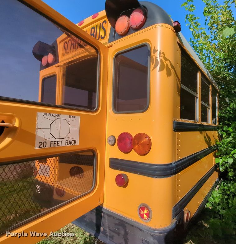 image for item MY9496 2005 International CE  school bus