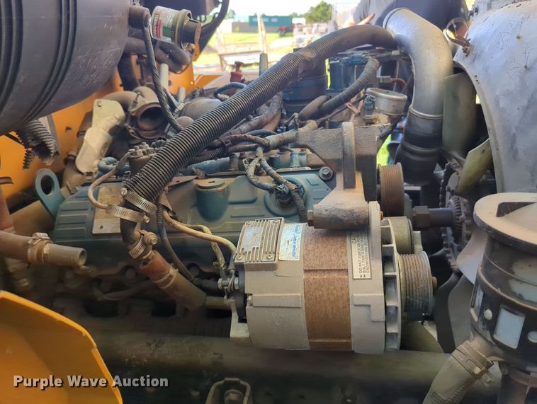 image for item MY9496 2005 International CE  school bus