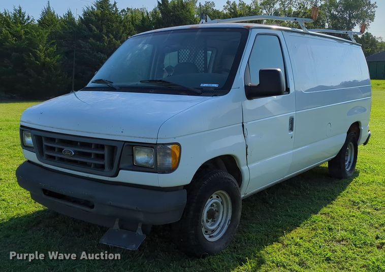image for item MY9497 2003  Ford E150  van