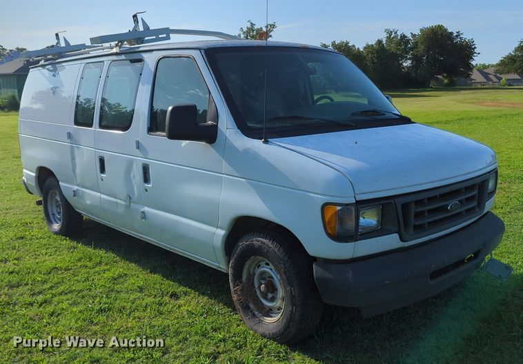 image for item MY9497 2003  Ford E150  van