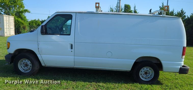 image for item MY9497 2003  Ford E150  van