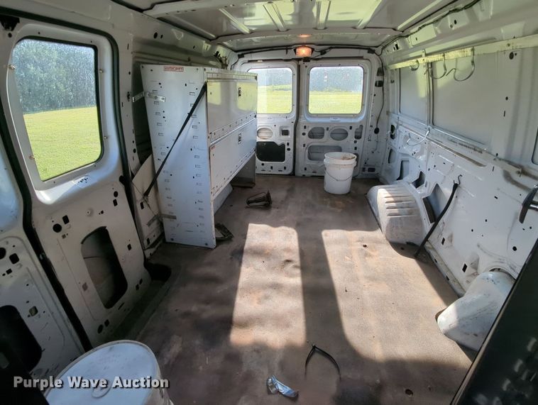 image for item MY9497 2003  Ford E150  van